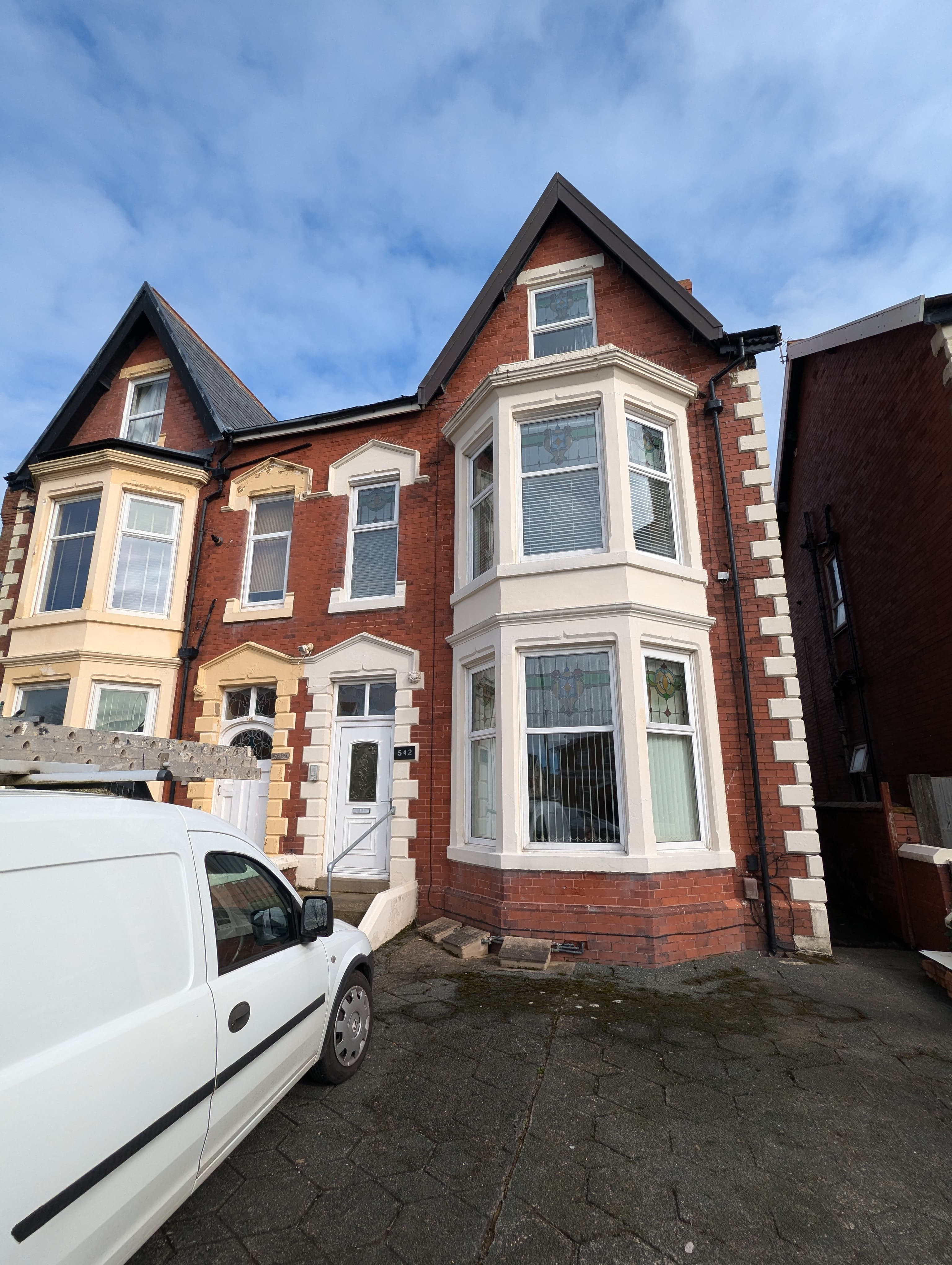 Doorly Properties hero image 1